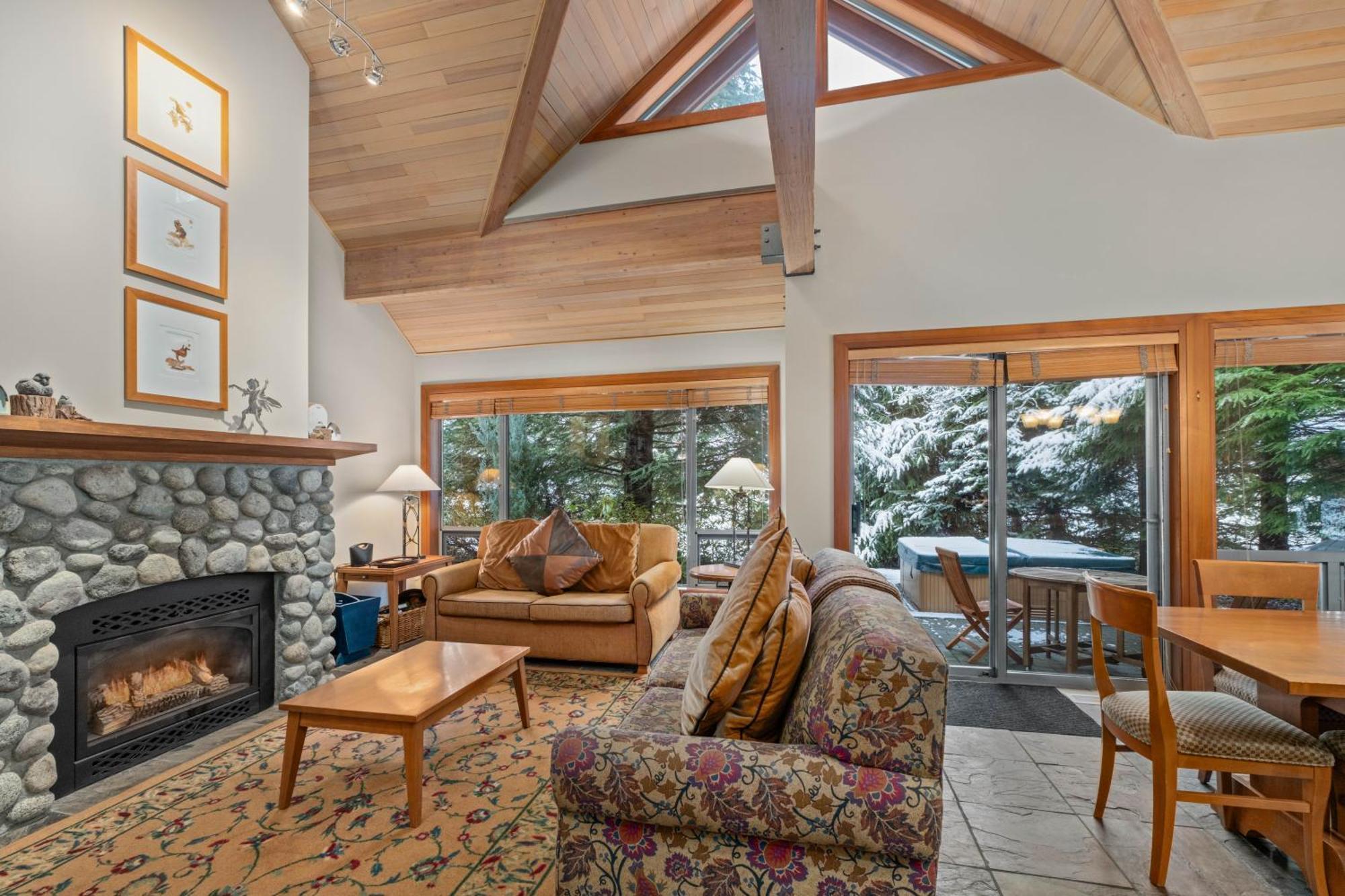 Montebello By Whistler Premier Exterior photo