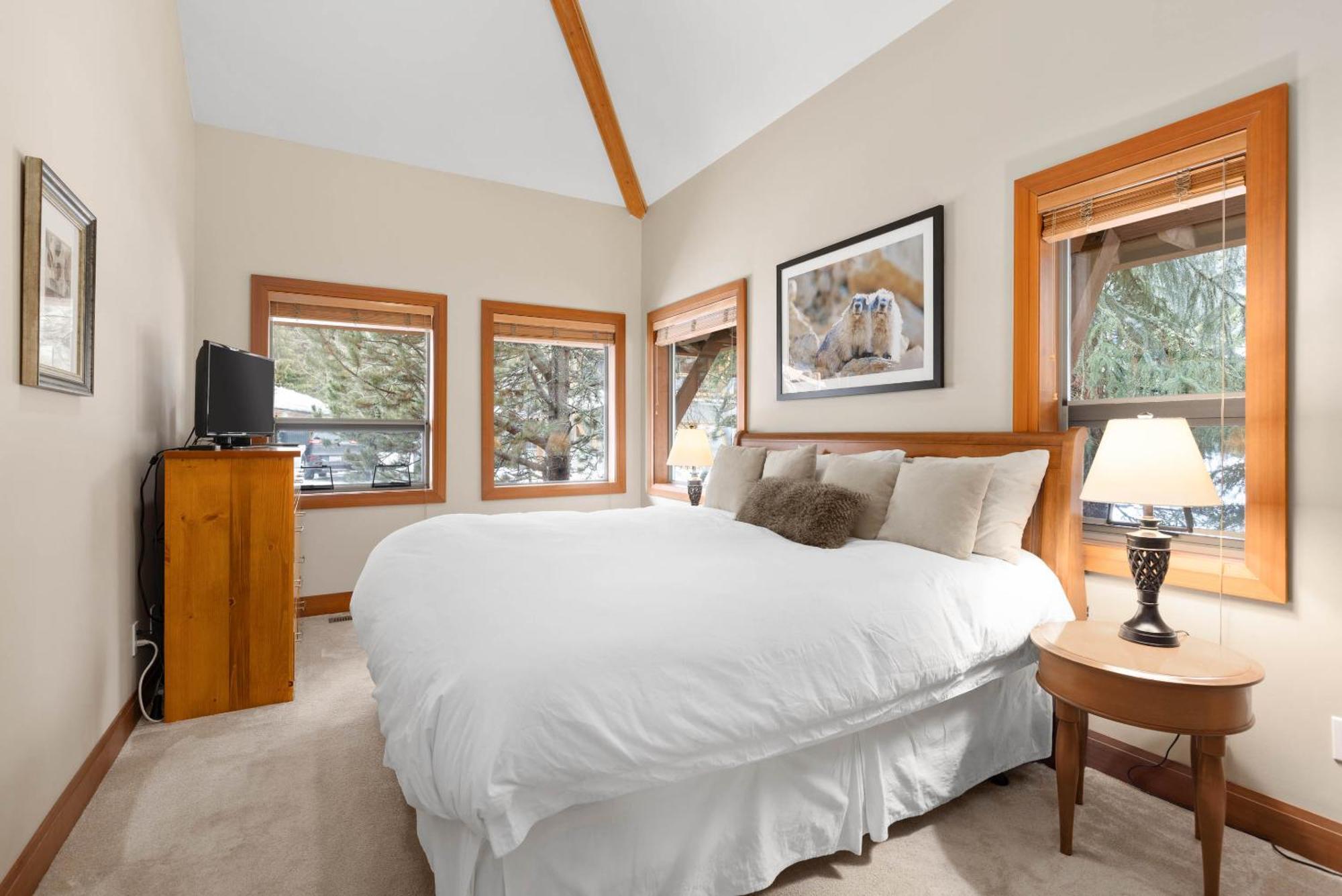 Montebello By Whistler Premier Exterior photo