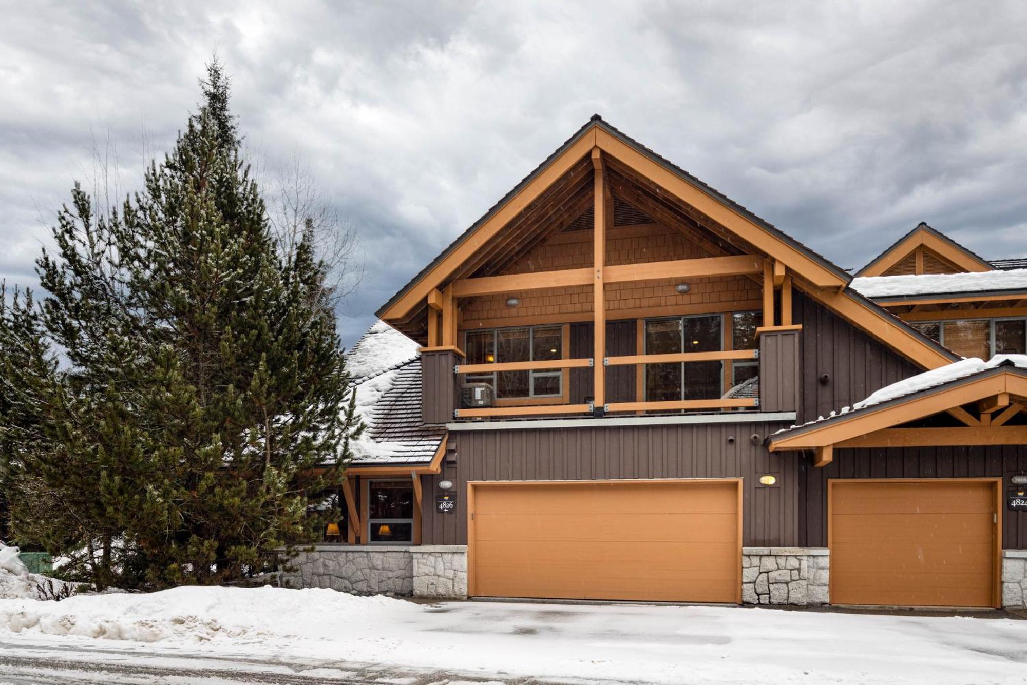 Montebello By Whistler Premier Exterior photo